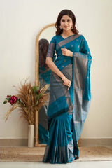 Women Banarasi Silk Saree with Woven Motifs