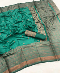 Women Banarasi Silk Saree with Woven Motifs