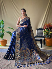 Kanjivaram Banarasi Silk Saree with Jaquard Border