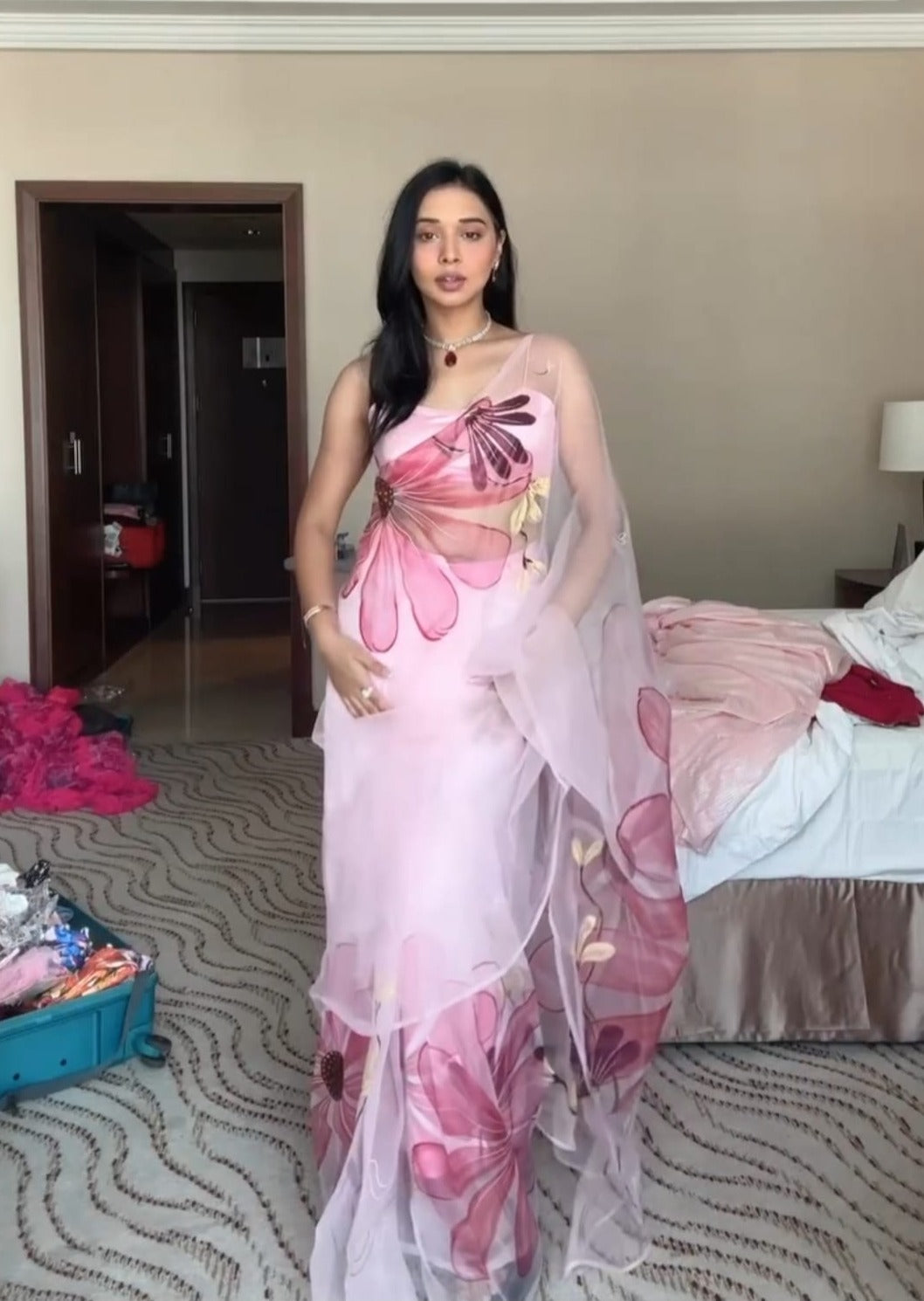 1- Min Ready To Wear Organza Silk Saree with Beautiful lite pink